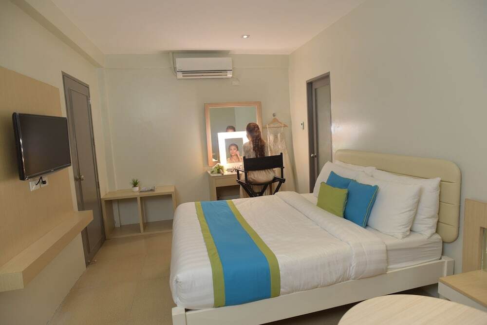 Reddoorz @ General Segundo Avenue Laoag Hotel Exterior photo